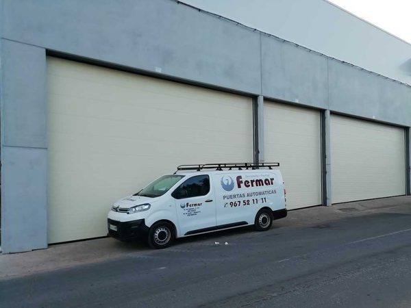 puerta-automatica-industrial-seccional-fermar-principal
